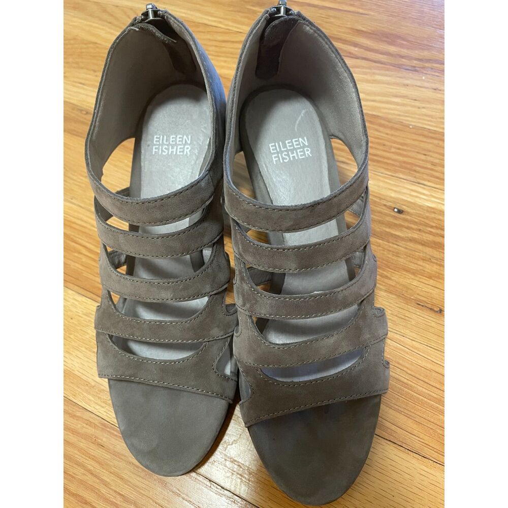 Eileen Fisher Sport Gladiator Sandals Size 6 Taupe Suede Like New Condition